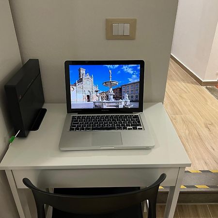 Al 106 Apartment Free Wi-Fi 5 Min Dalla Stazione Prato  Kültér fotó