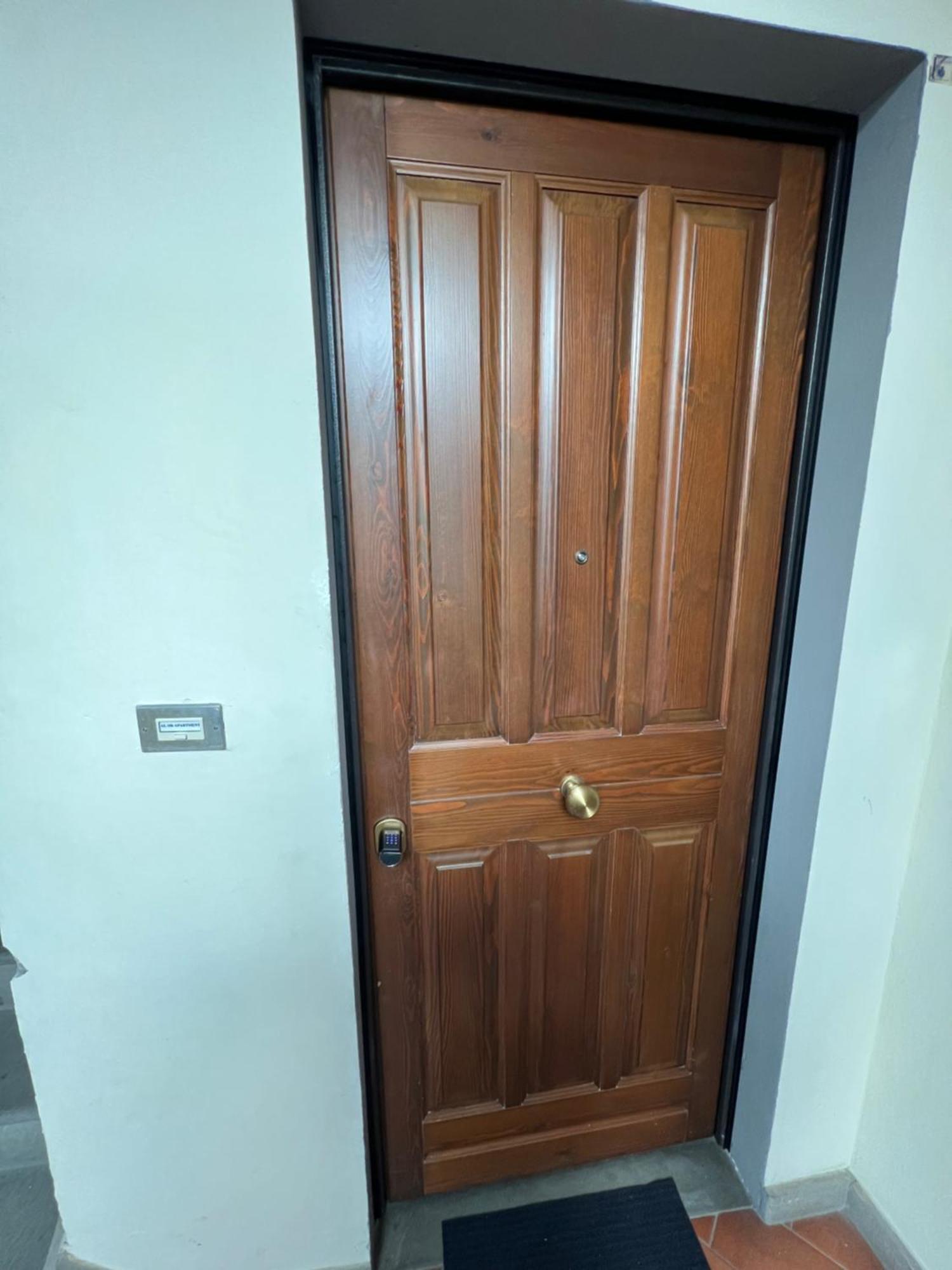 Al 106 Apartment Free Wi-Fi 5 Min Dalla Stazione Prato  Kültér fotó